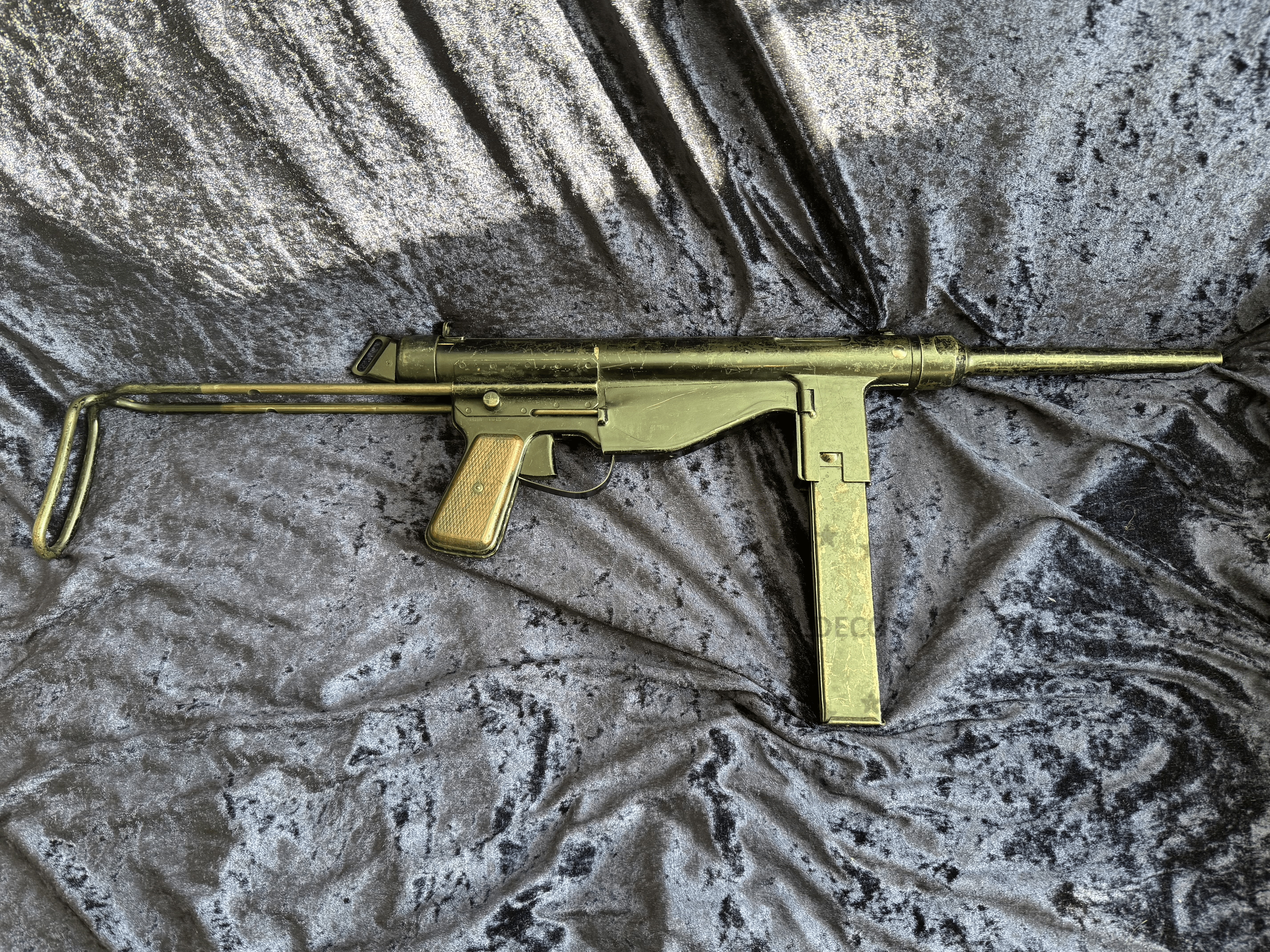 Submetralhadora FBP 9 mm ( M948 ) não explodida como EU DECO com certificado.