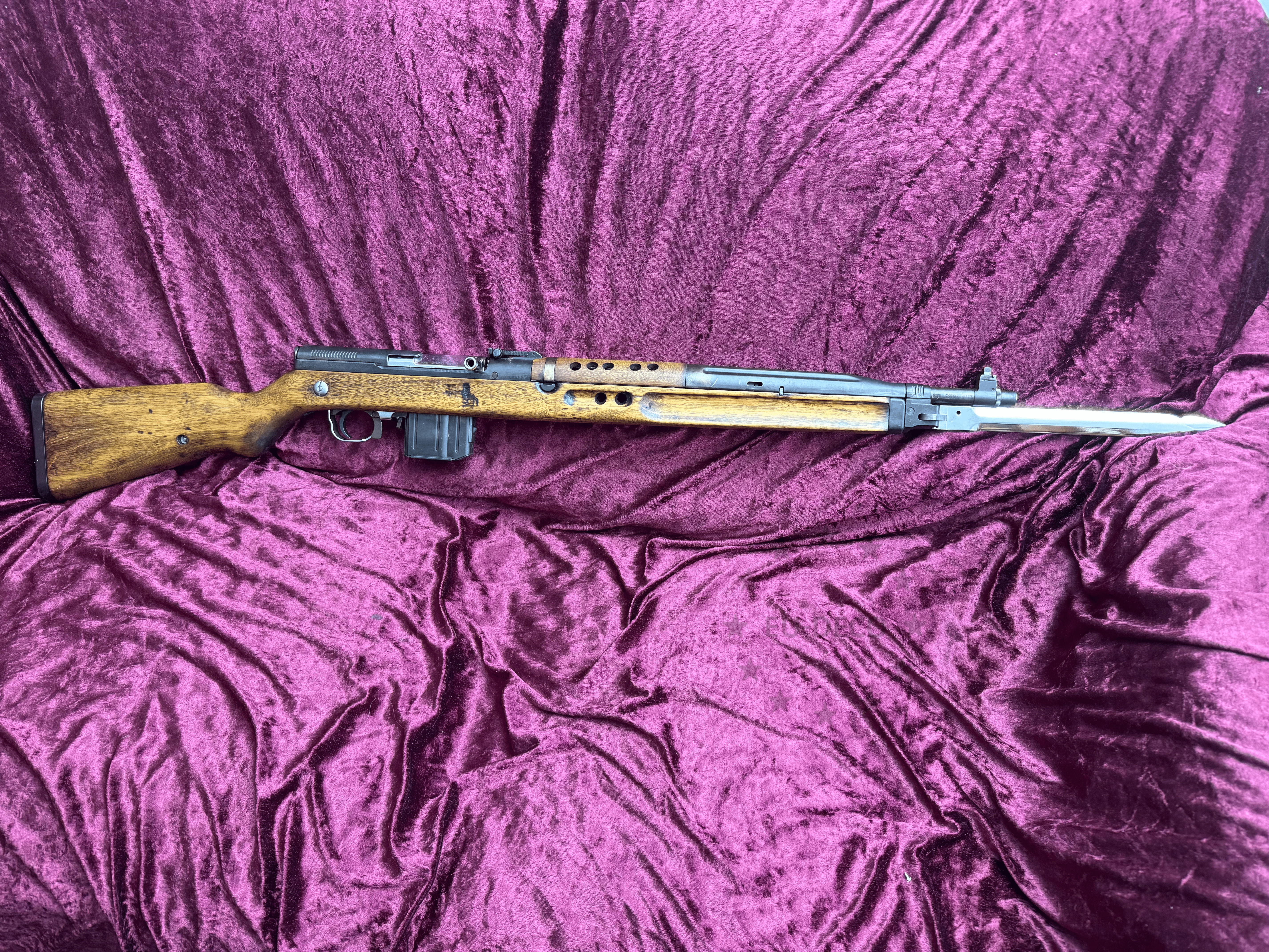 Exceptionnel VZ52 avec baïonnette pliante chromée en EU DECO.