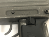 Netjes gedeactiveerd UZI met replica geluidsdemper, volgens EU specificaties met certificaat.