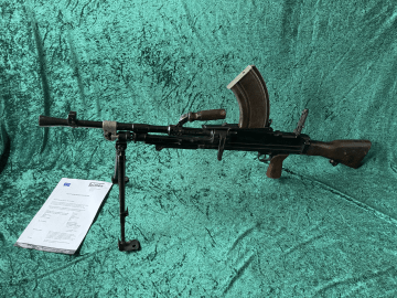 Bren MK III met beweegbare afsluiter en beweegbare trekker in EU DECO.